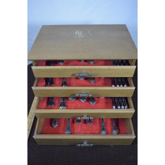 VTG Oneida Flatware Kennett Square 90 Pieces 12 settings 6 pc Hostess Set Chest - Picture 6 of 8